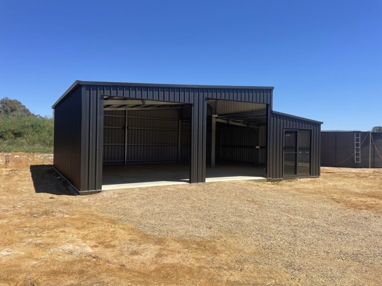 Mooroopna - 10.4 x 8 x 2.4 - Monument
